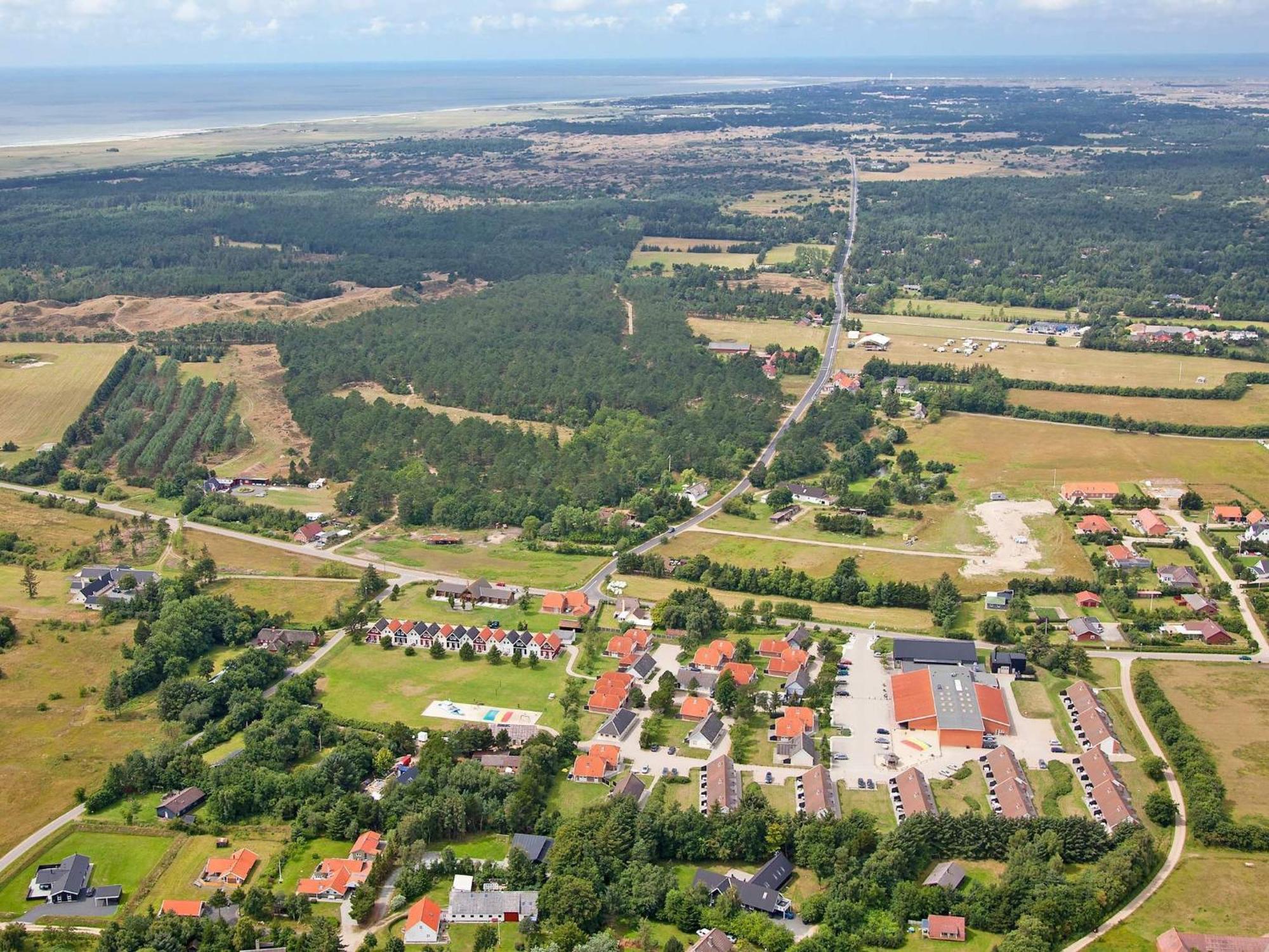 6 Person Holiday Home On A Holiday Park In Bl Vand Blåvand Exterior foto